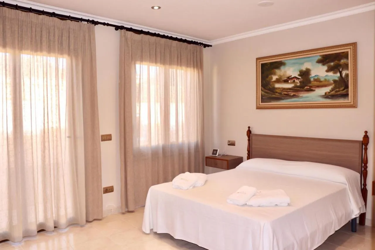 Casa Pueblo Medieval De Pals Holiday home