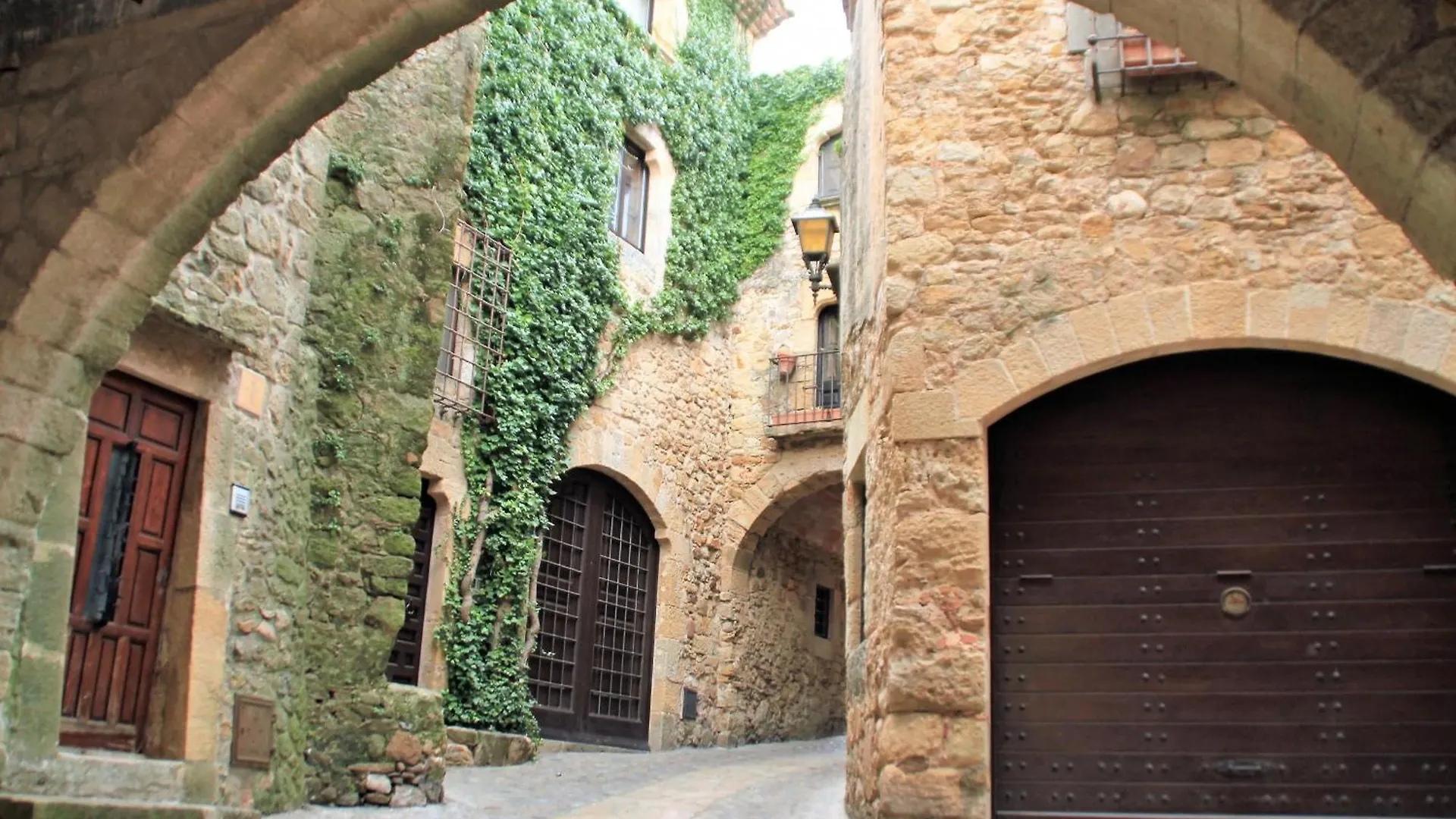 Holiday home Casa Pueblo Medieval De Pals